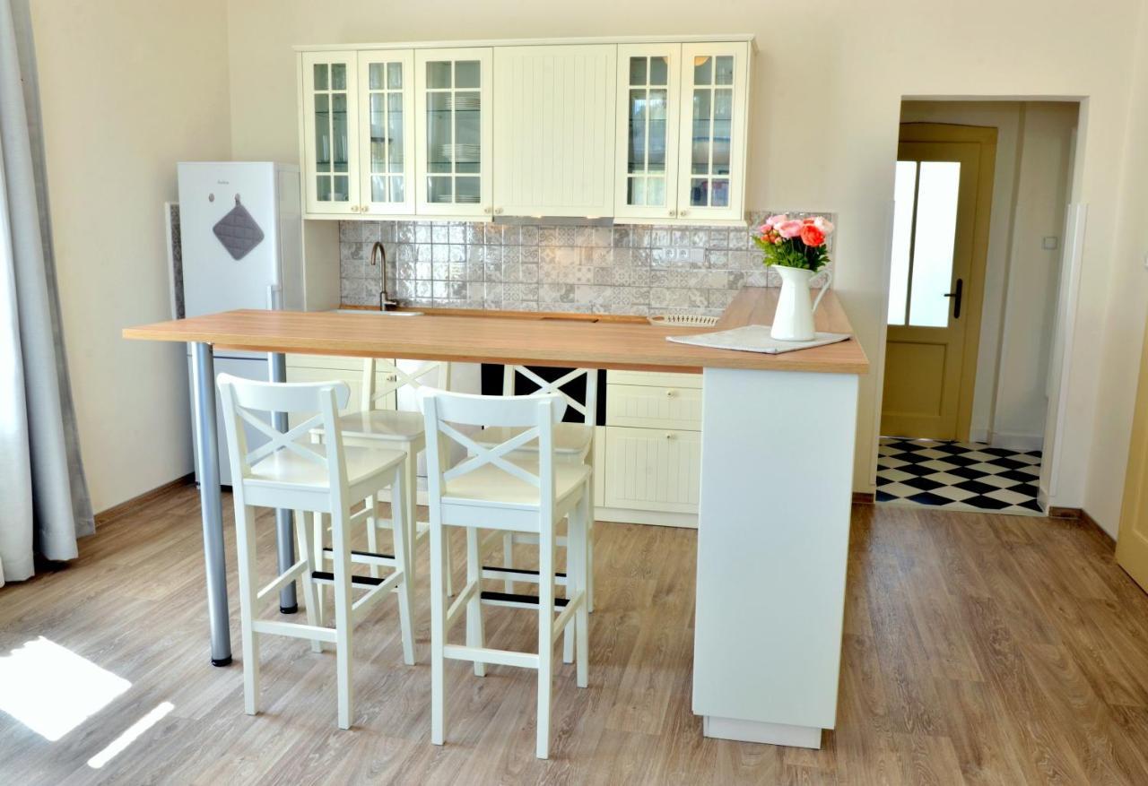 Apartmany Vila Manicka Kacov ภายนอก รูปภาพ